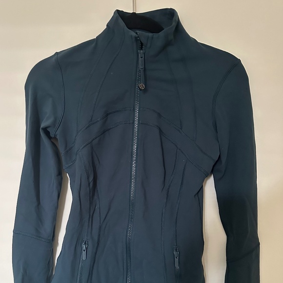 Define jacket lululemon - Picture 1 of 3